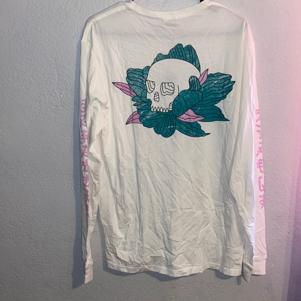 NWT ✨💀Parallel x League Long Sleeve